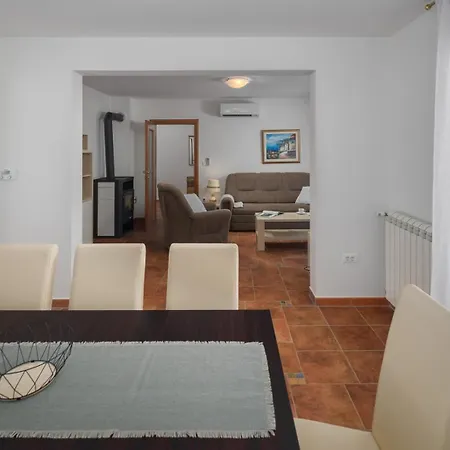 Apartment Milena *